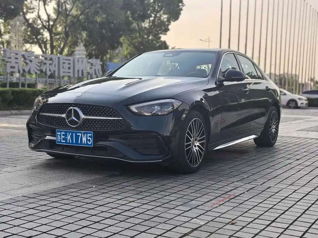 Mercedes-Benz C-Class 2024
