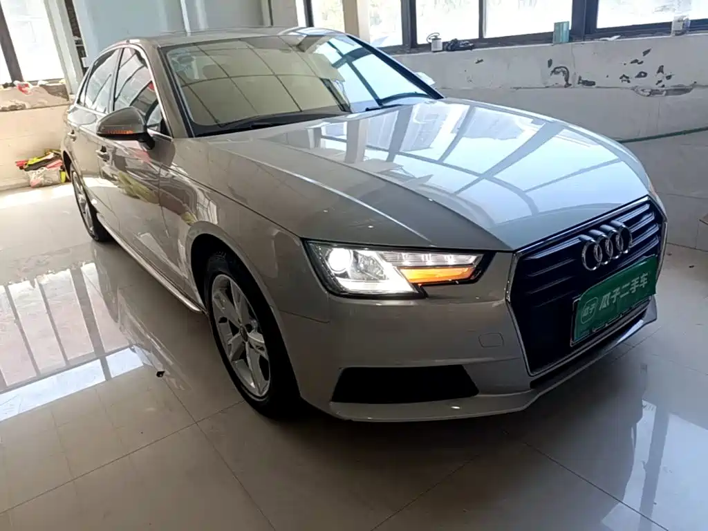 Audi A4L 2017 40 TFSI