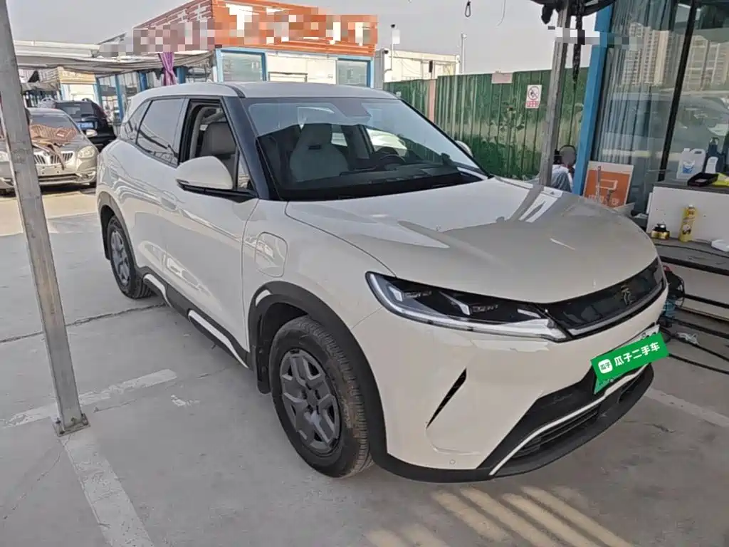 BYD Yuan UP - фото 4