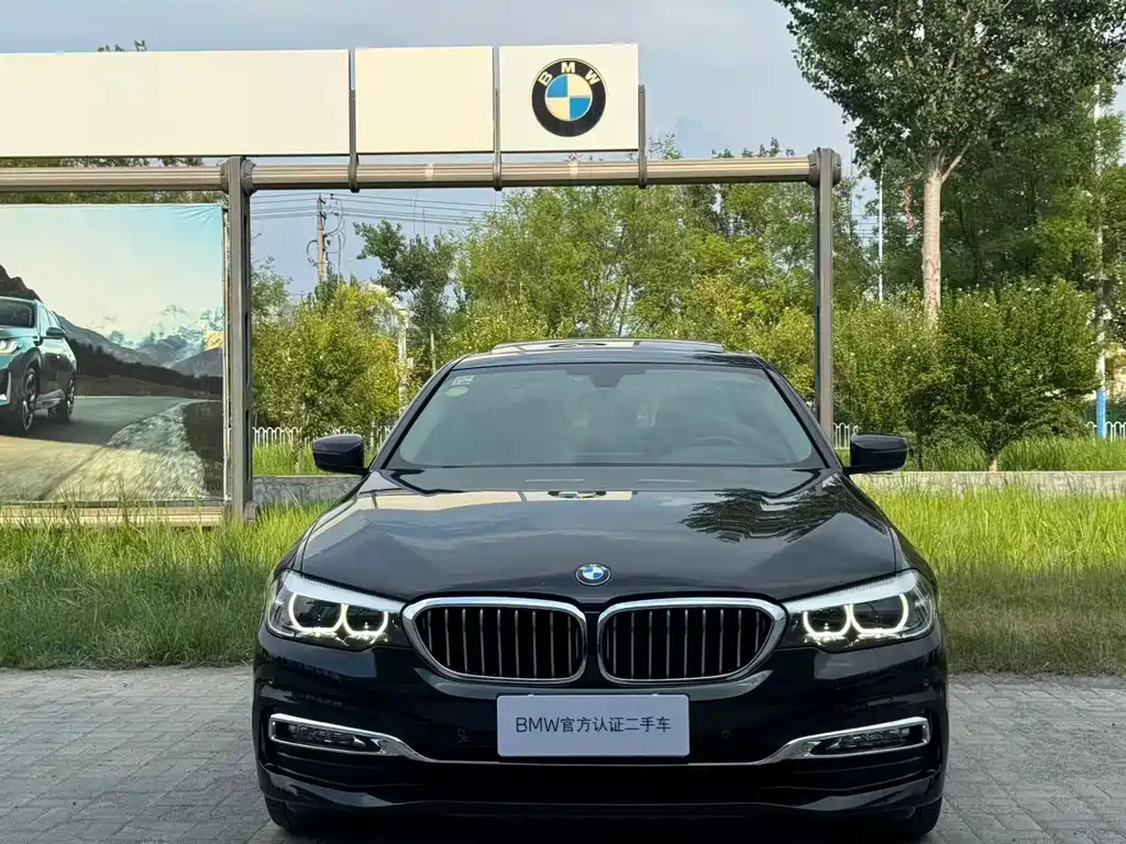 BMW 5 Series — миниатюра 3