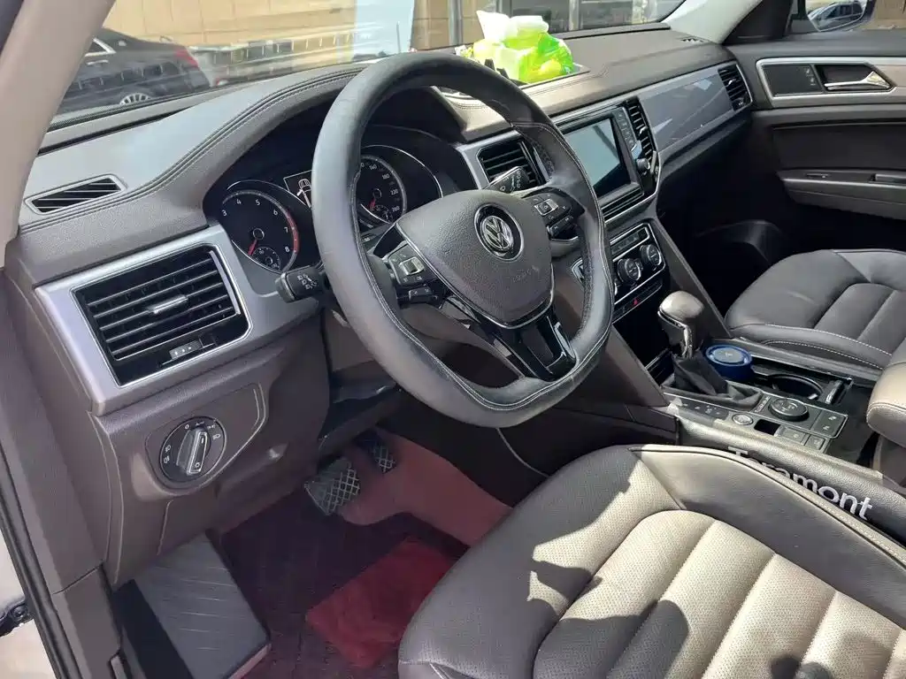 Volkswagen Teramont — миниатюра 7