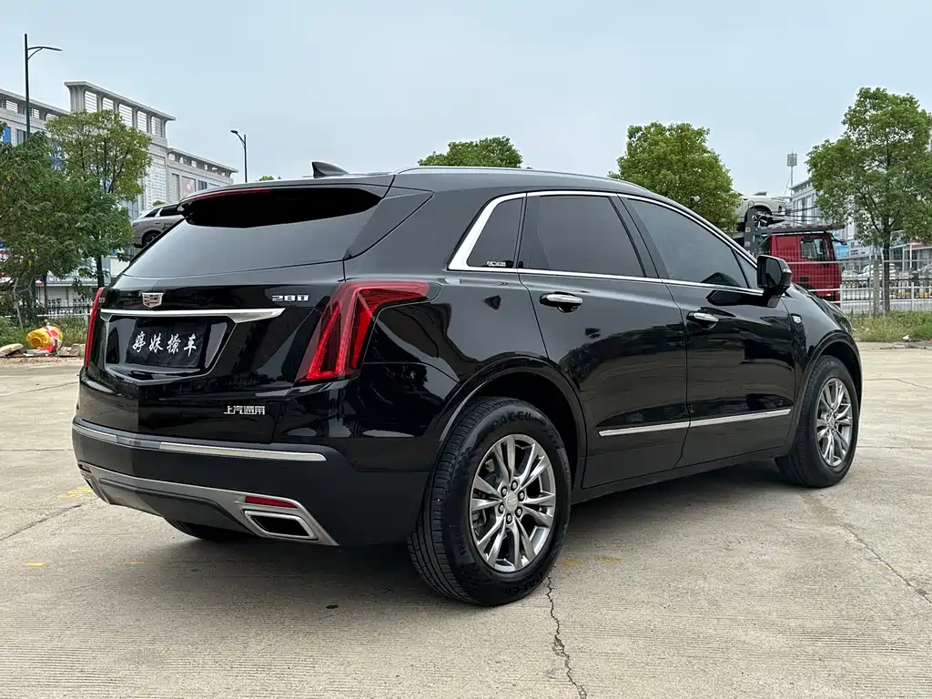 CADILLAC XT5