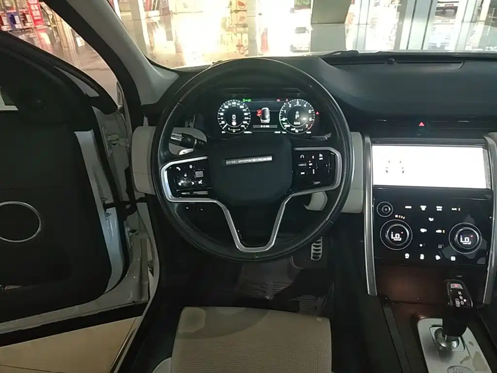 Land Rover Discovery Sport Hybrid — миниатюра 11