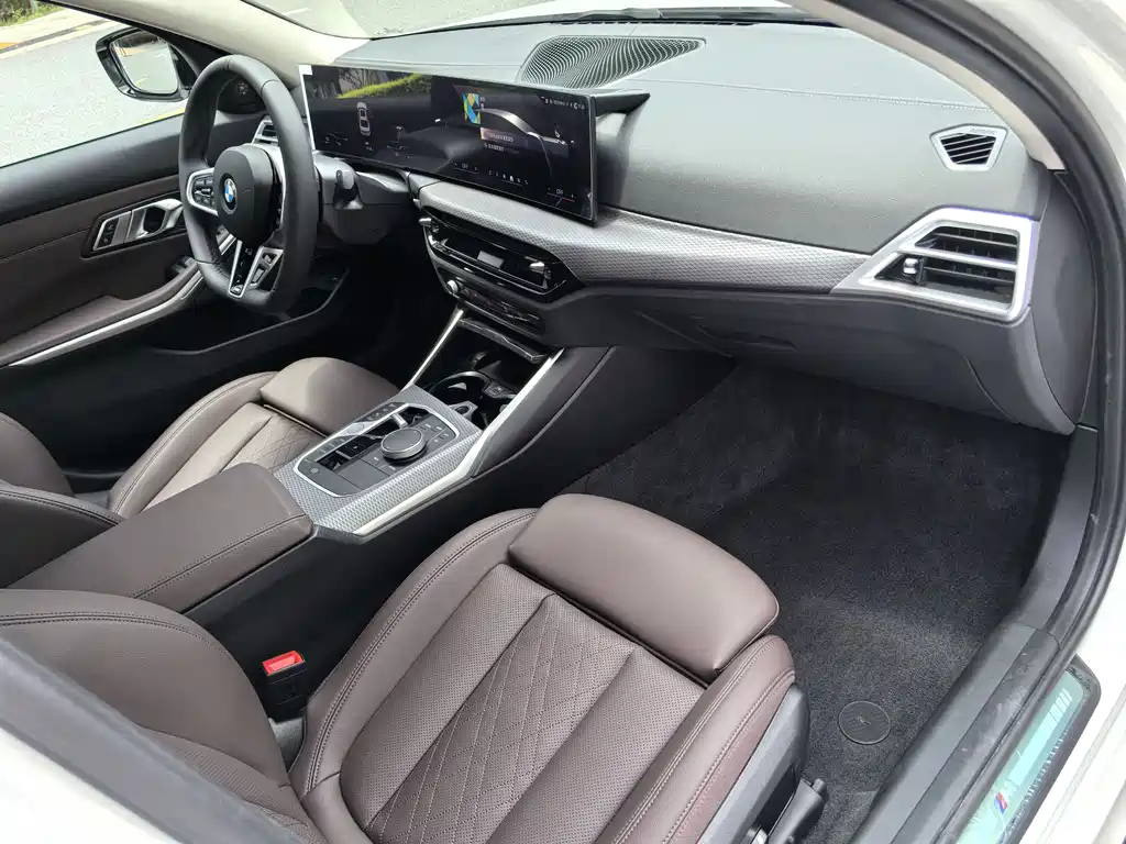 BMW 3 Series 3 2026 330Li M Sport