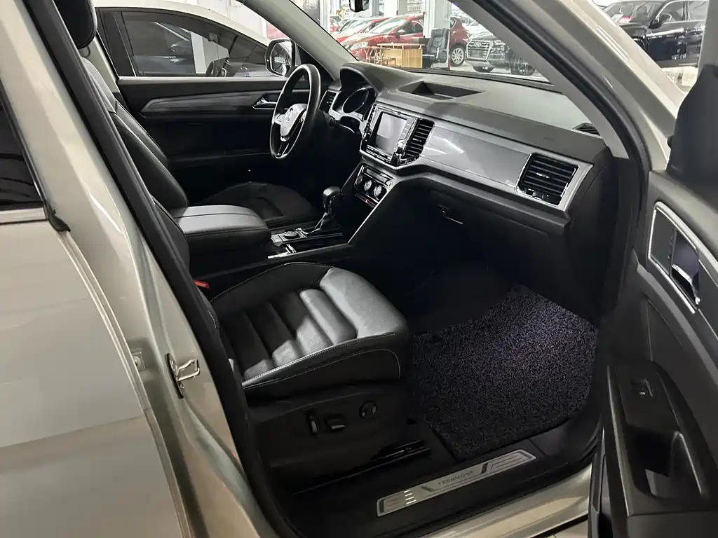 Volkswagen Teramont — миниатюра 7