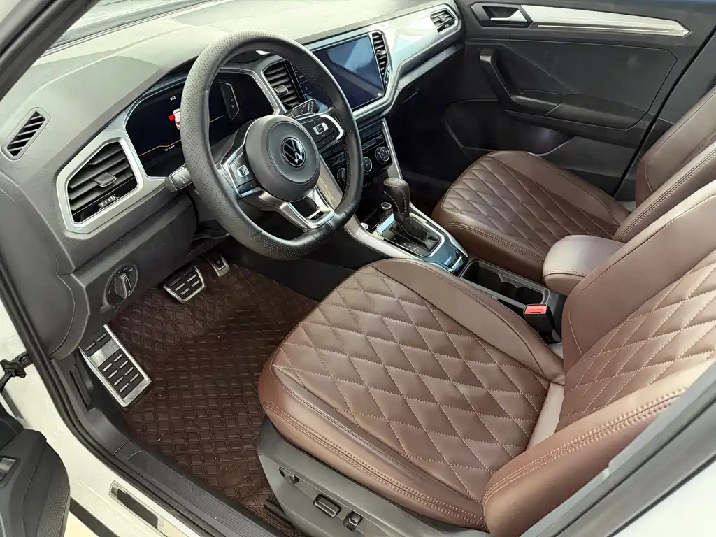 VOLKSWAGEN T ROC EXPLORING SONGS