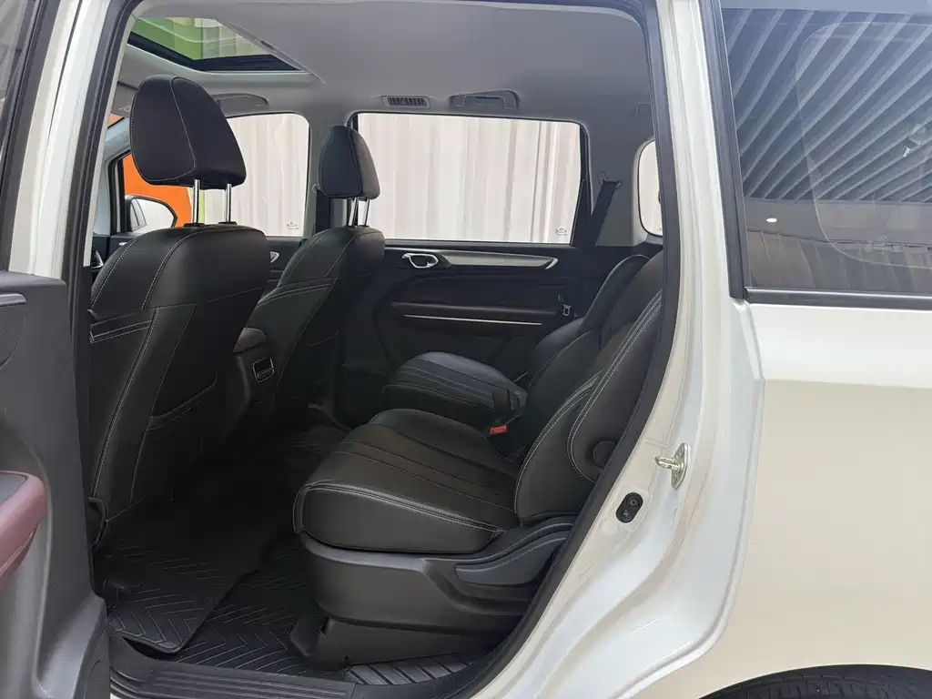 GAC Motor Trumpchi M6 — миниатюра 8