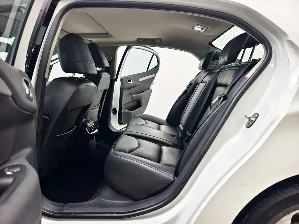 Citroen C4L — миниатюра 13