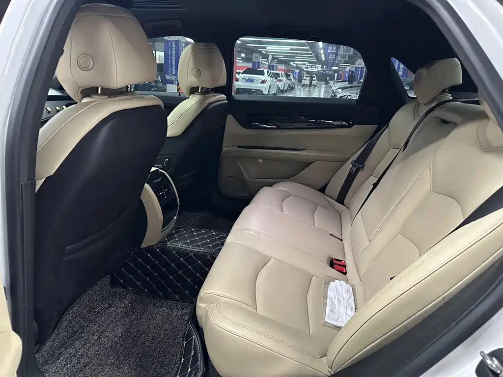 Cadillac CT6 — миниатюра 9