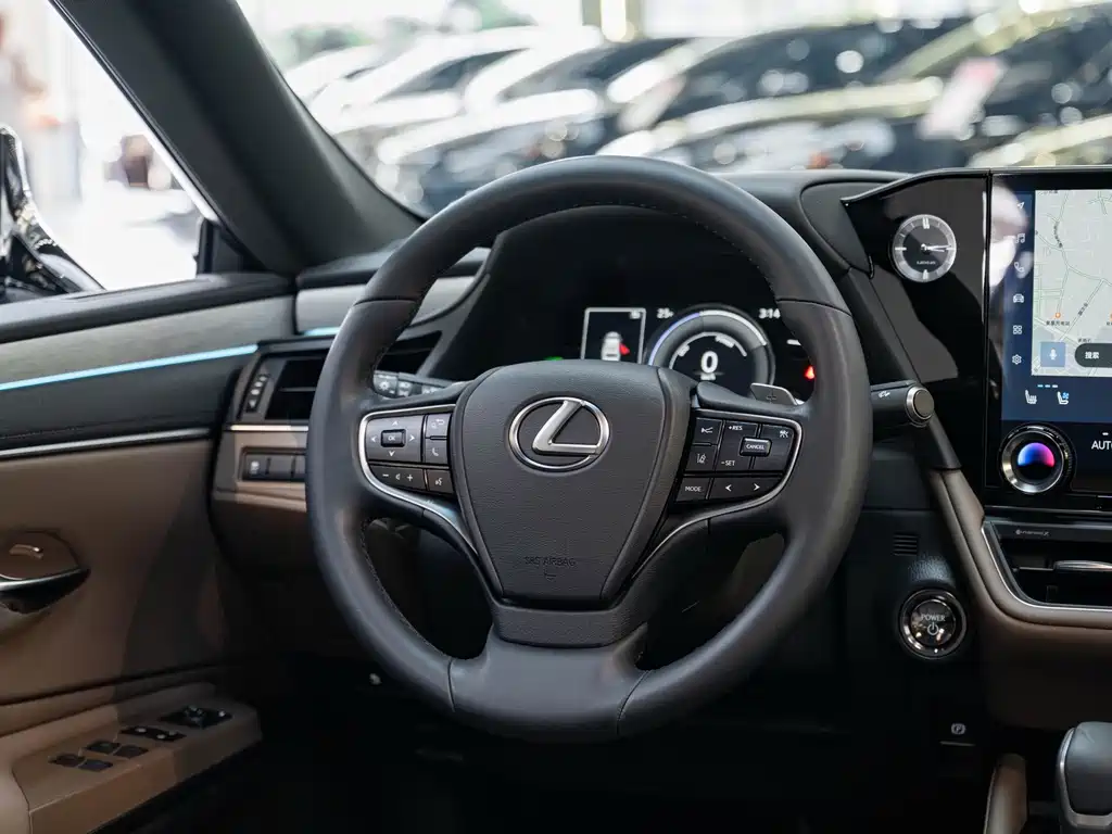 Lexus ES — миниатюра 14
