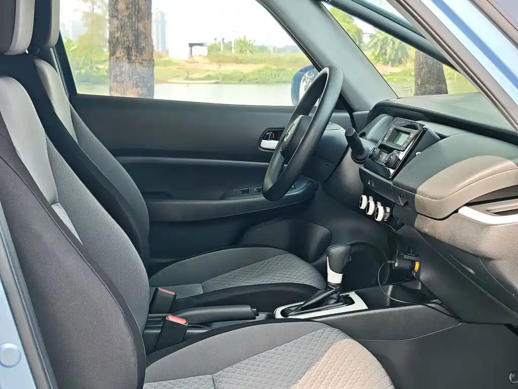 Honda Fit — миниатюра 14