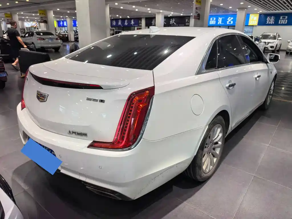 Cadillac XTS — миниатюра 3
