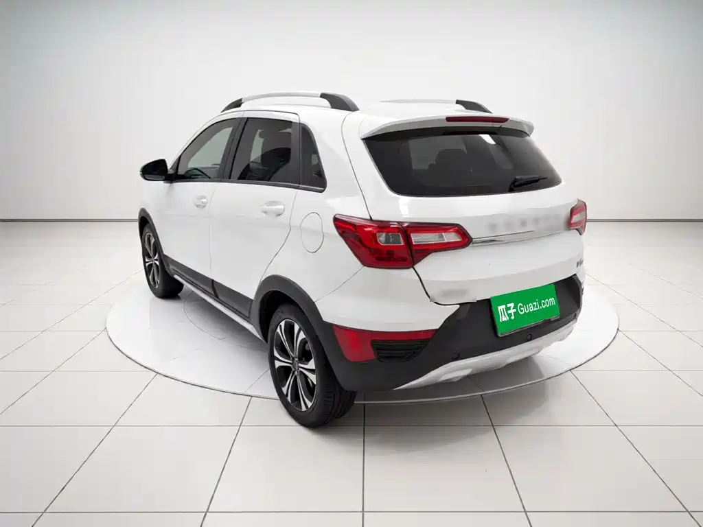 BAIC Senova X25 — миниатюра 4