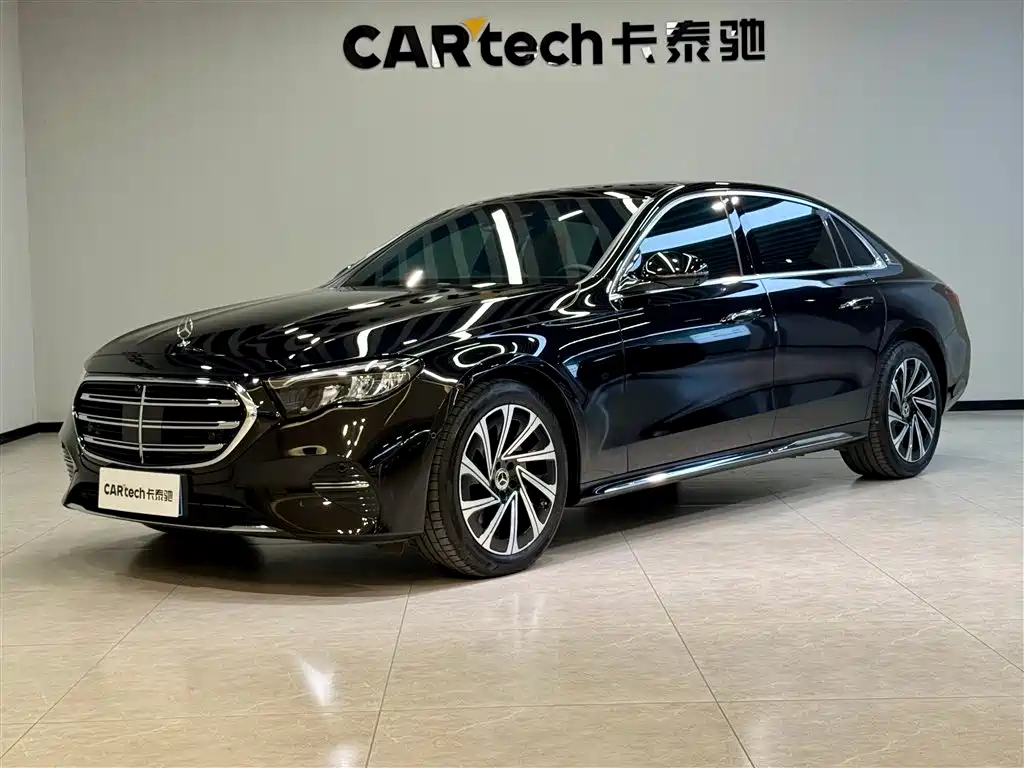 Mercedes-Benz E-Class 2024