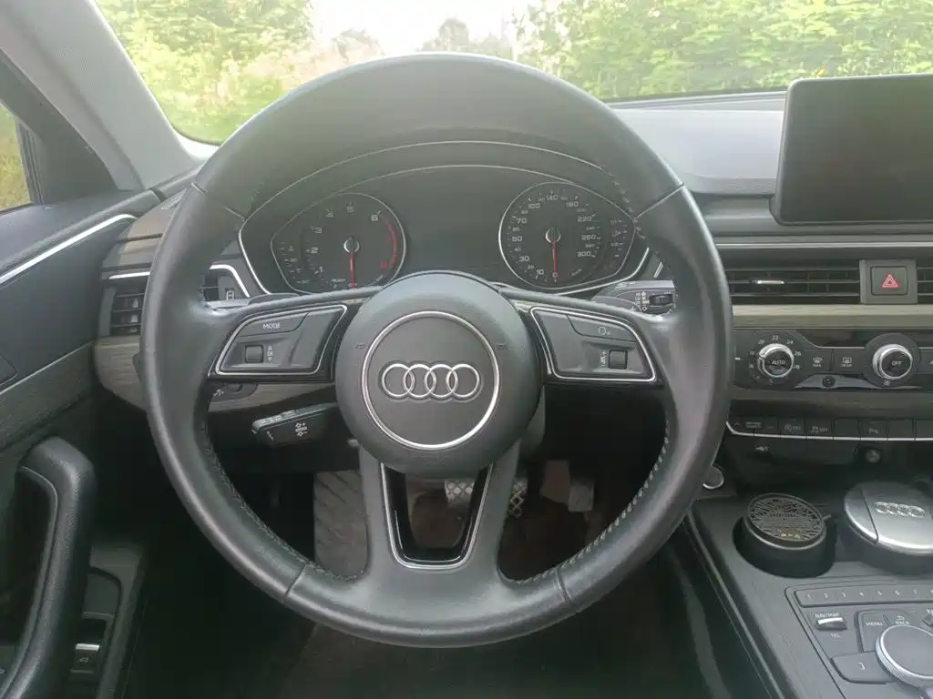 Audi A4L — миниатюра 11