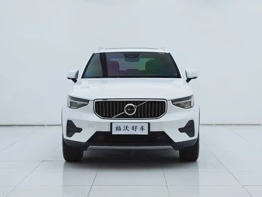 Volvo XC40 2023 B3 Luxury