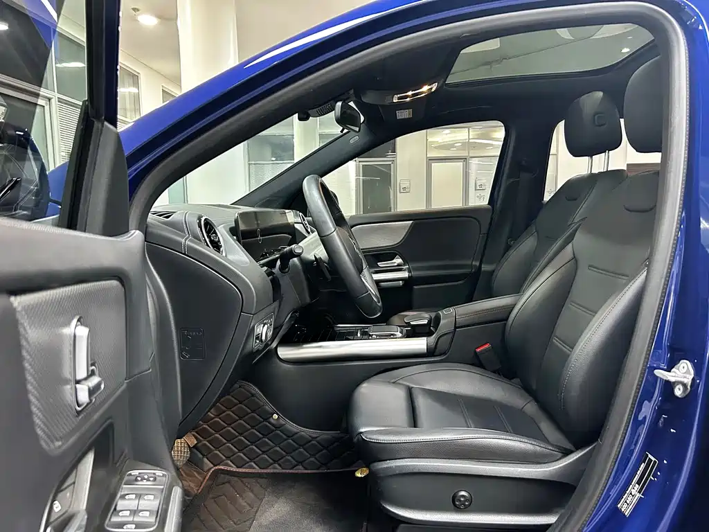 Mercedes-Benz GLA 2023 GLA 200
