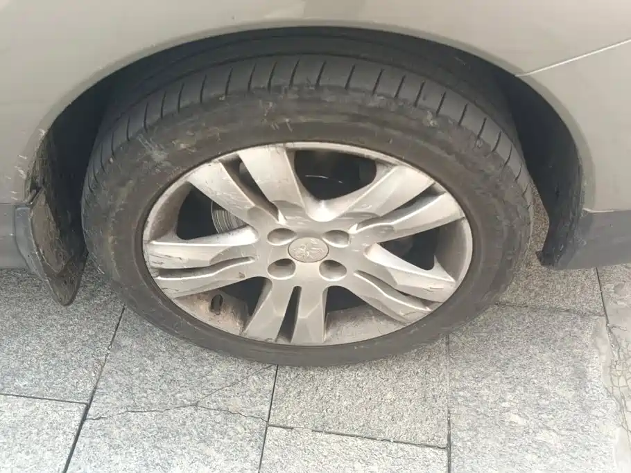 Peugeot 3008 — миниатюра 6
