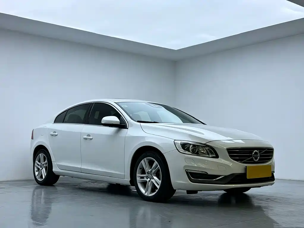 Volvo S60 — миниатюра 3