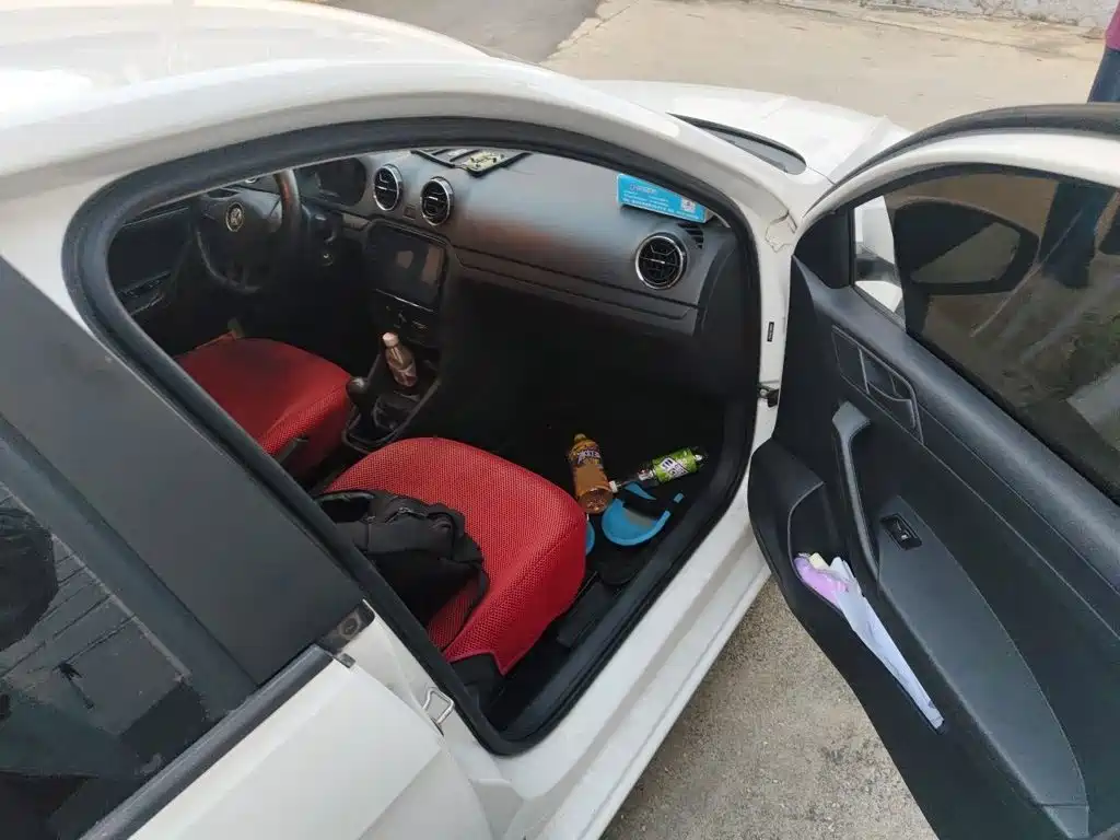 Volkswagen Jetta — миниатюра 17