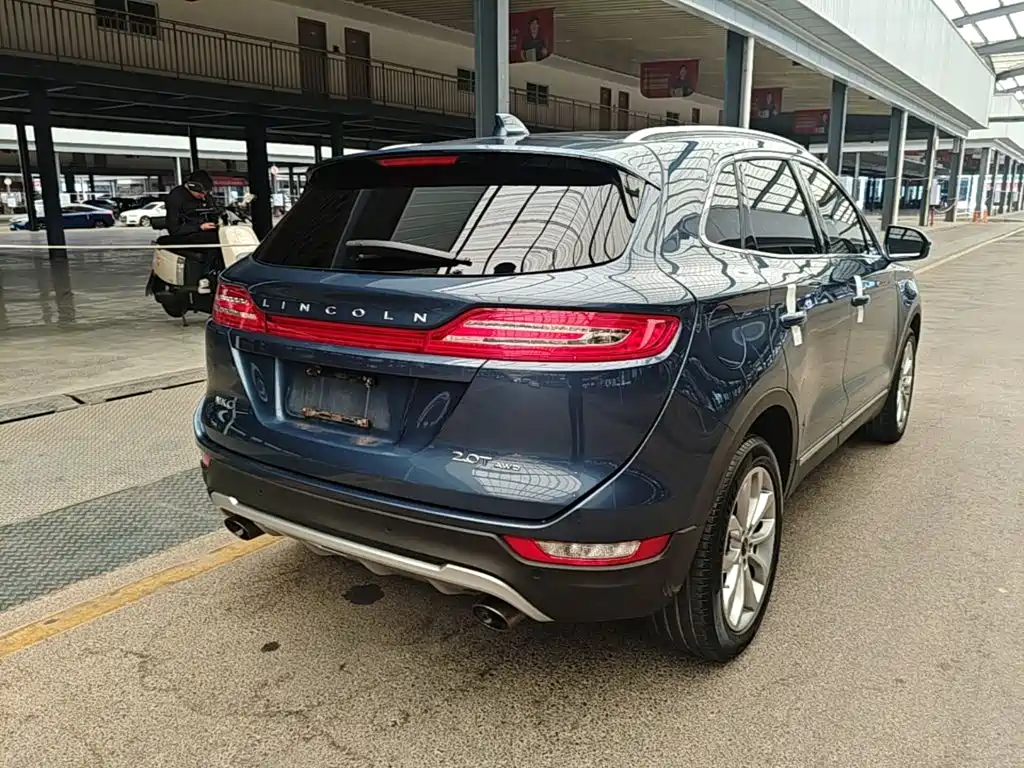 Lincoln MKC — миниатюра 7