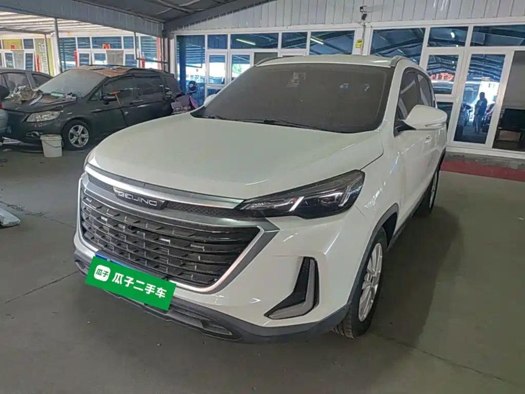 BAIC X3