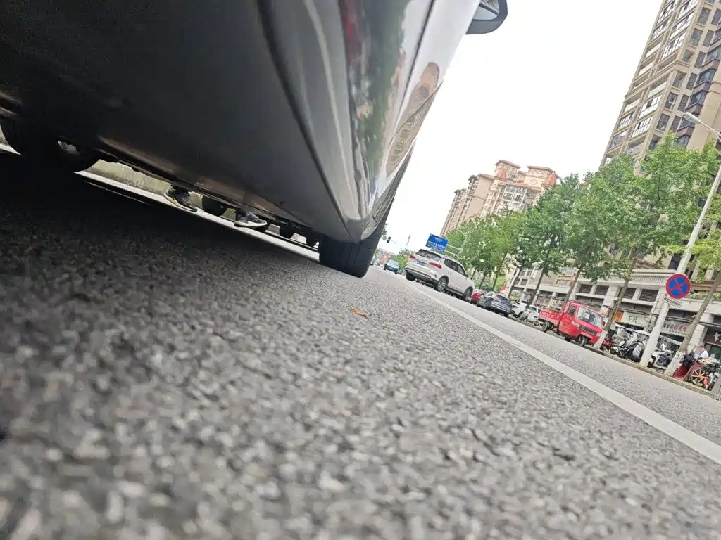 Tesla Model 3 — миниатюра 17