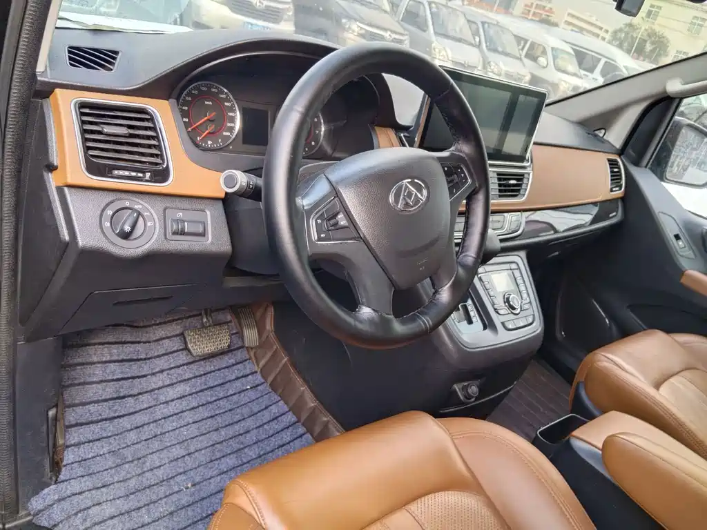 SAIC MAXUS CHASE G10