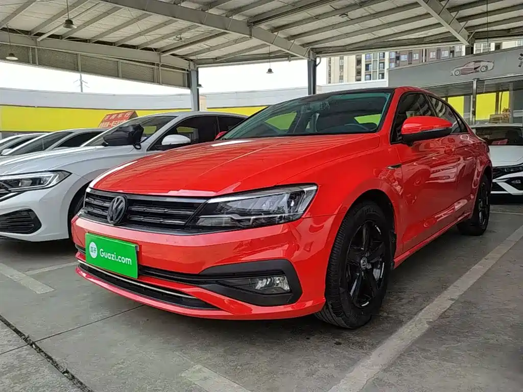 Volkswagen Lamando 2019 230TSI DSG V