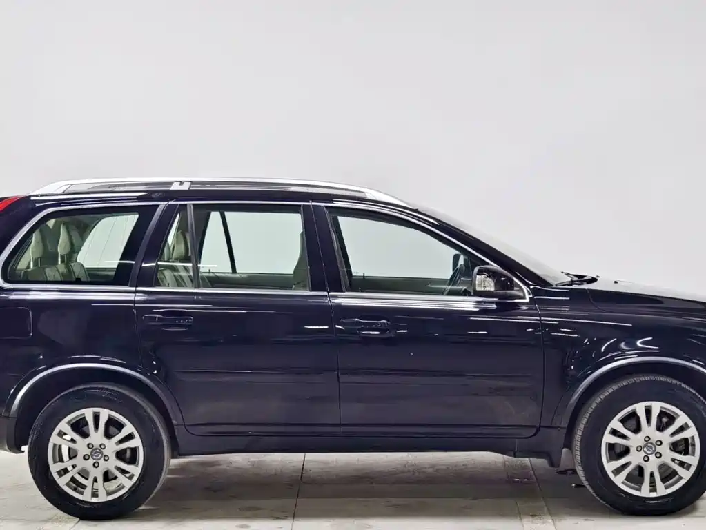 Volvo XC90 — миниатюра 8