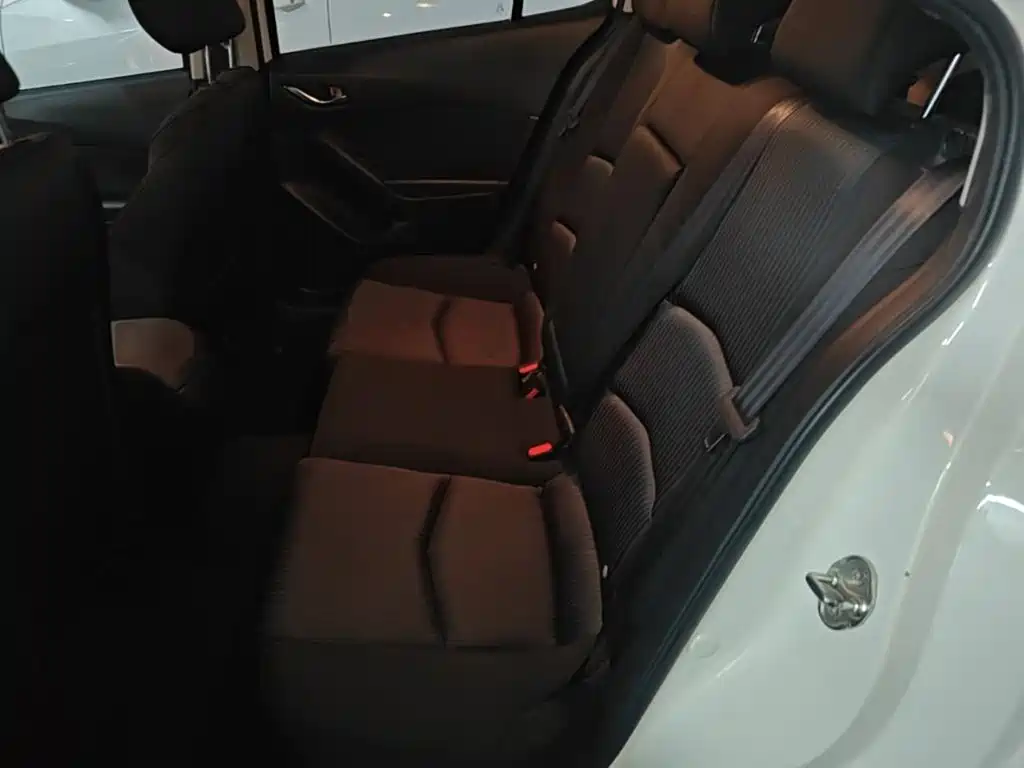 Mazda 3 Axela — миниатюра 17