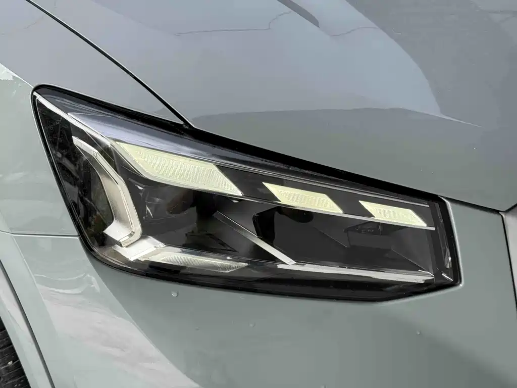 Audi Q2L — миниатюра 24