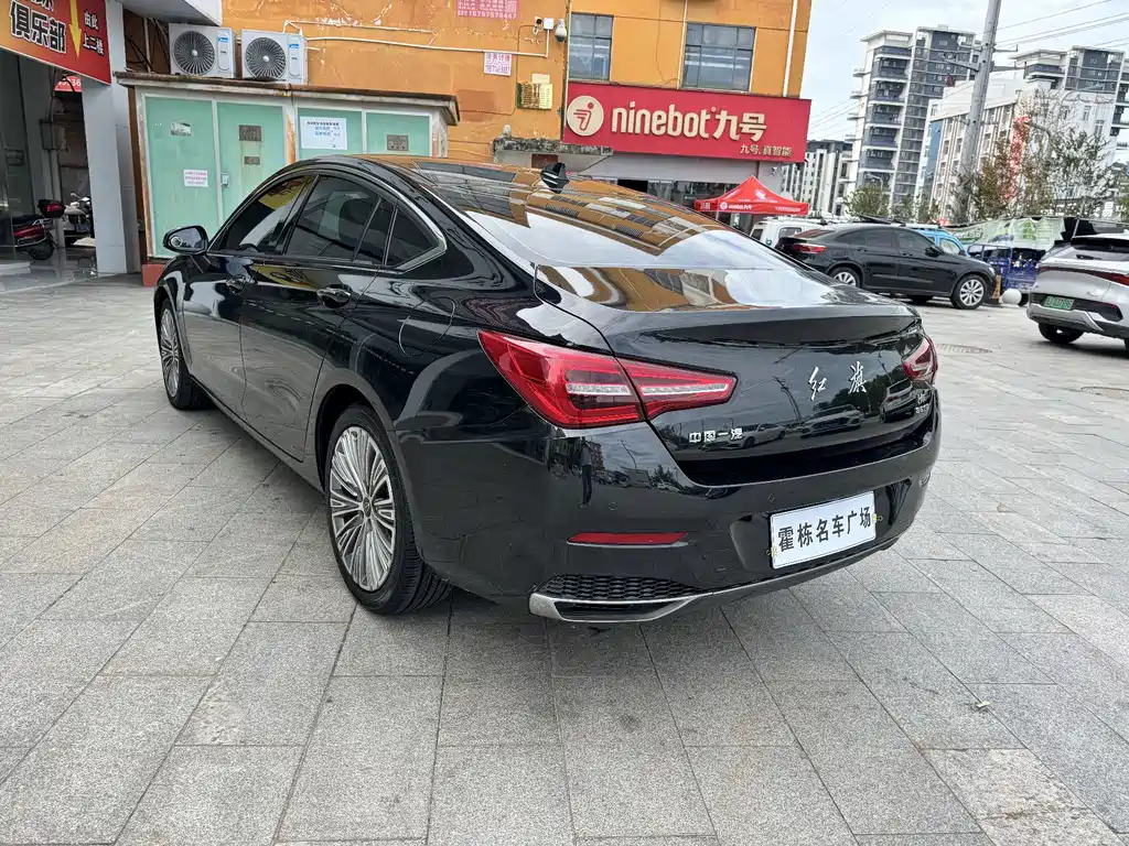 Hongqi Hongqi H5 — миниатюра 4