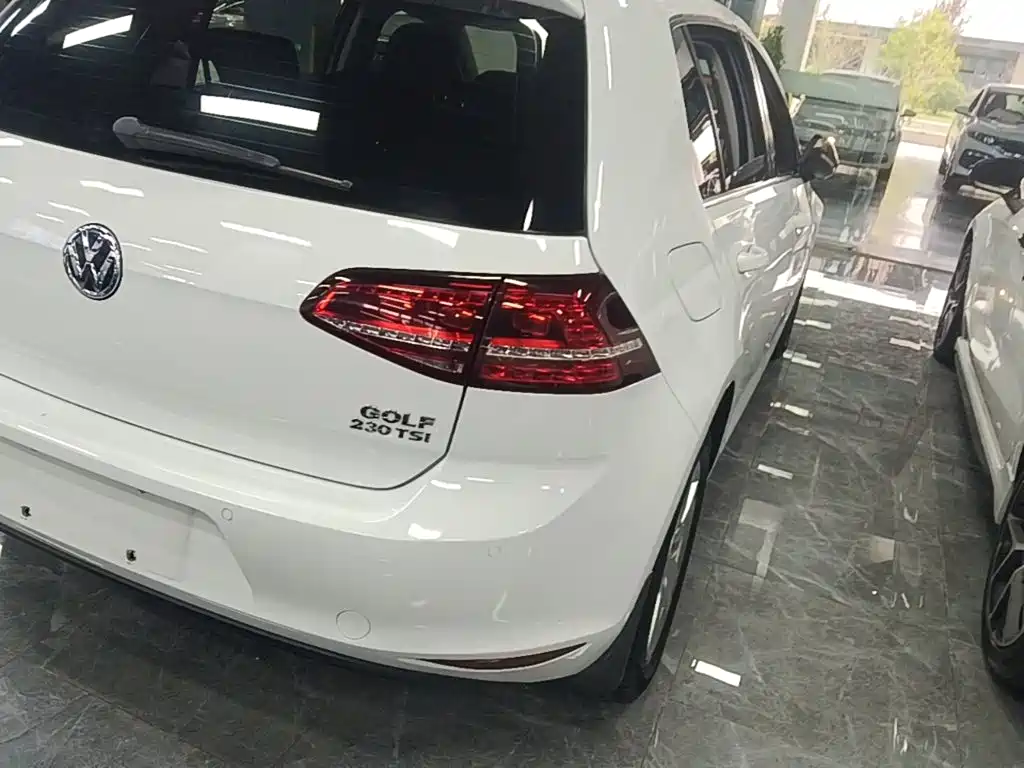 Volkswagen Golf — миниатюра 8