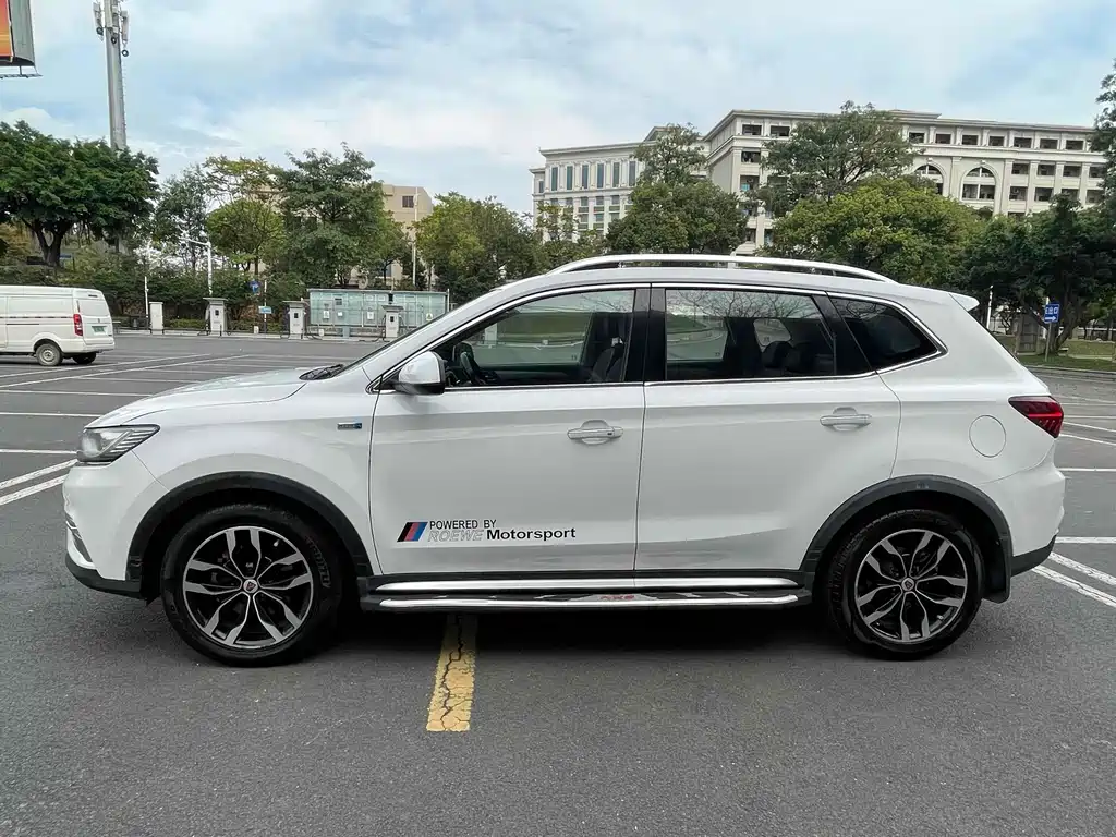 ROEWE  RX5