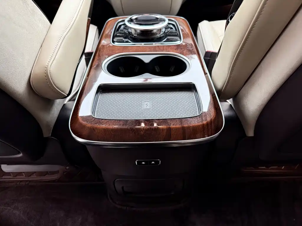 Hongqi Hongqi HQ9 — миниатюра 20