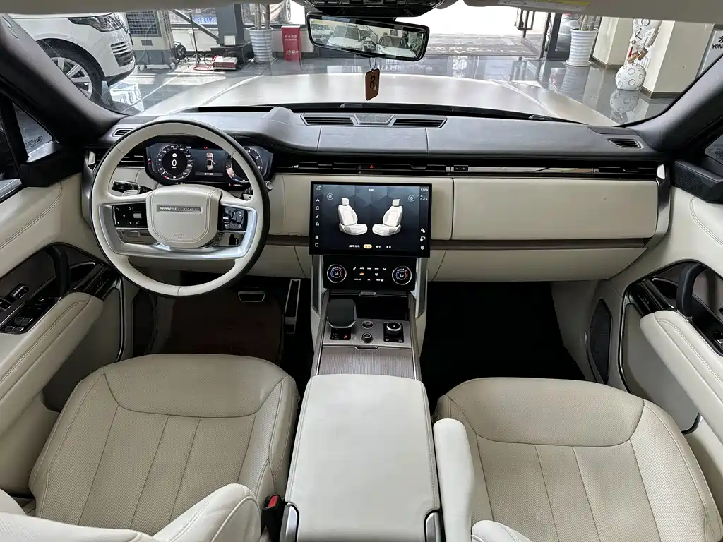 Land Rover Range Rover — миниатюра 8