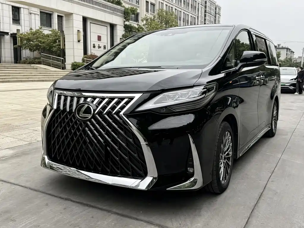 Toyota Vellfire 2023