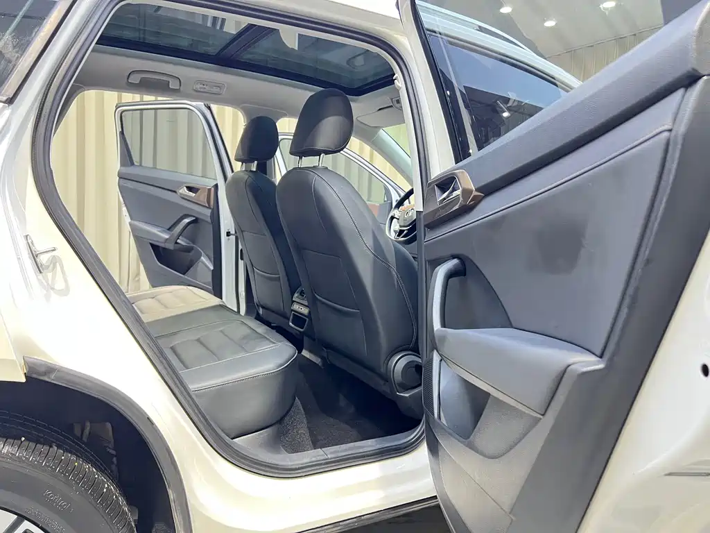 Volkswagen Tharu — миниатюра 11