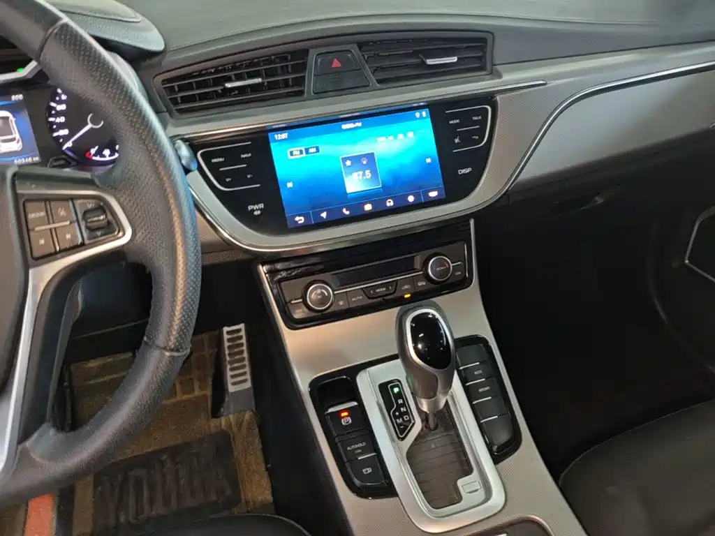 Geely Emgrand GS — миниатюра 13