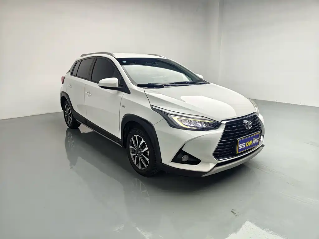 Toyota Yaris L — миниатюра 3