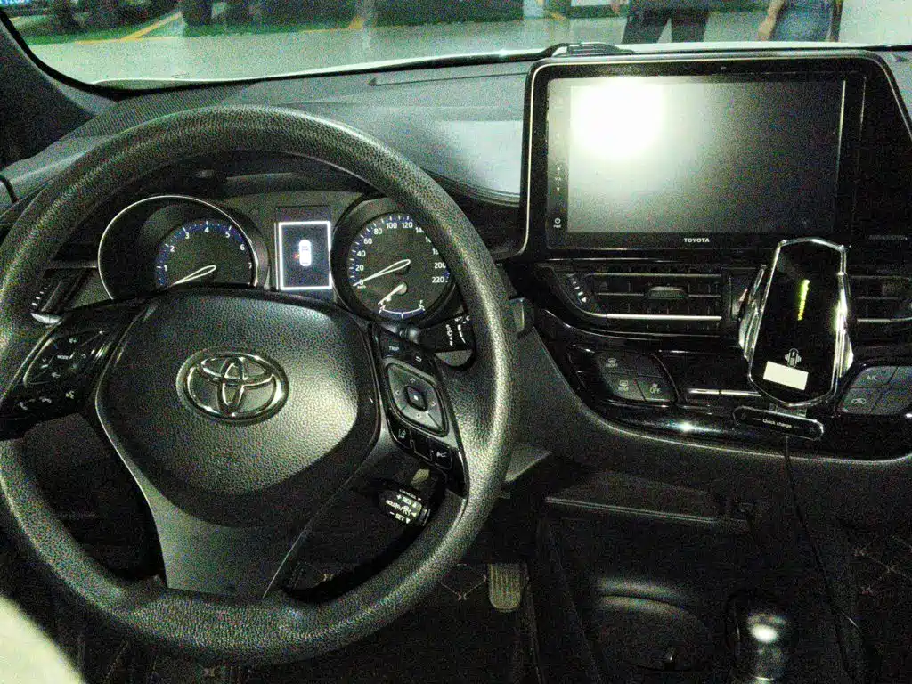 Toyota IZOA — миниатюра 6