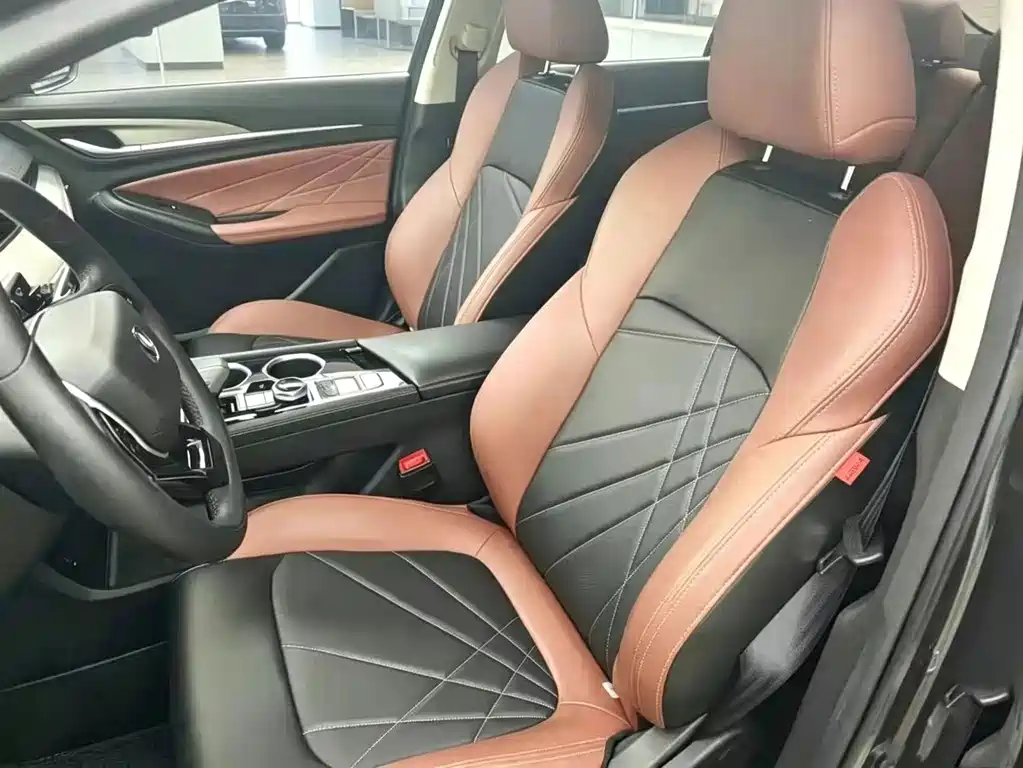 Changan Eado — миниатюра 6