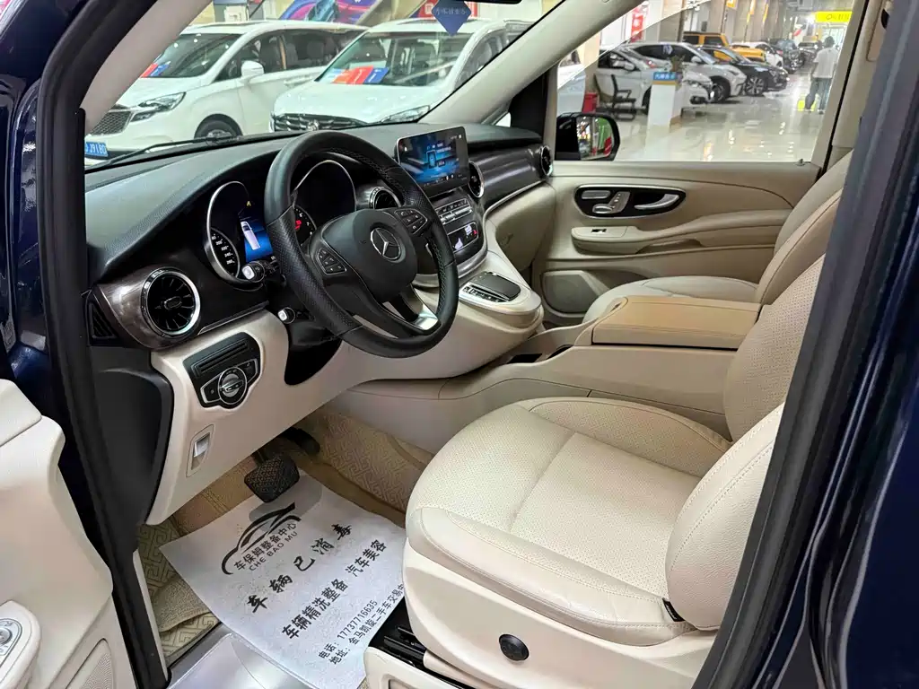 Mercedes-Benz V-Class — миниатюра 8
