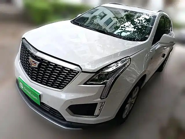 CADILLAC  XT5 2021