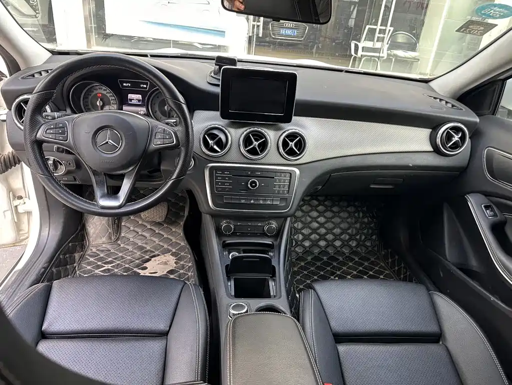 Mercedes-Benz GLA 2016 GLA 200
