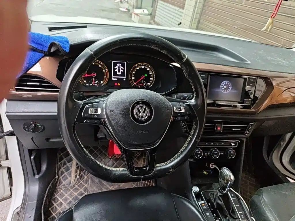 Volkswagen Tharu — миниатюра 3