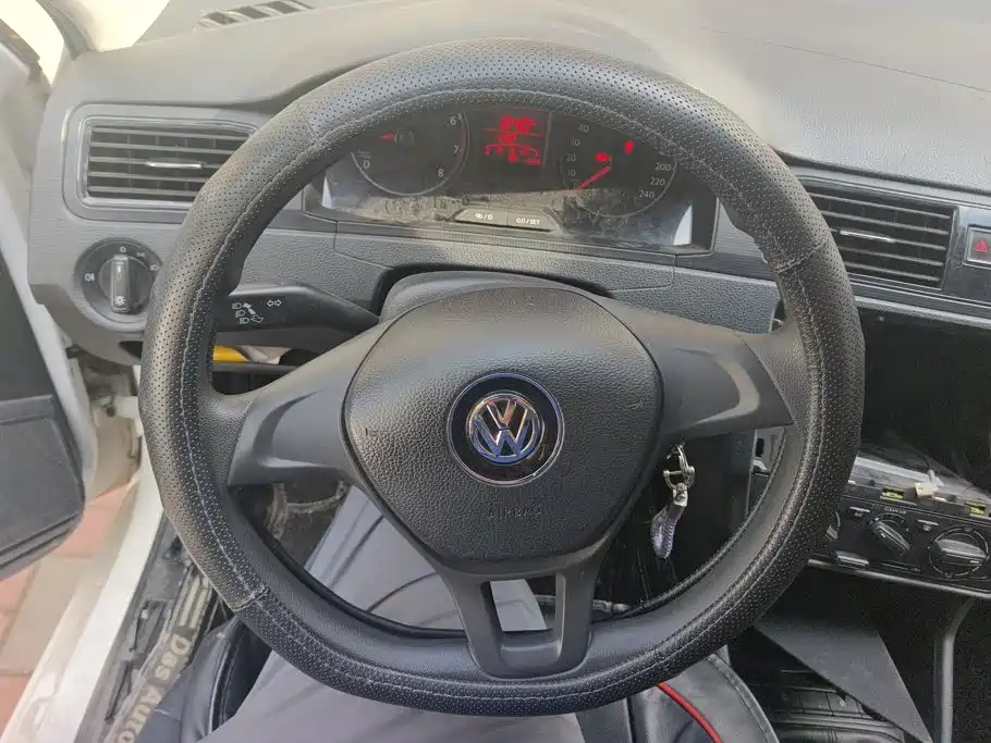 Volkswagen Santana — миниатюра 15