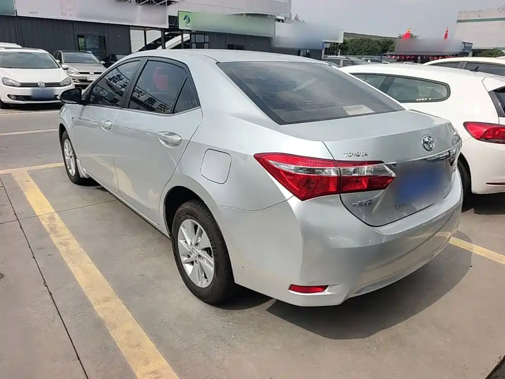 Toyota Corolla — миниатюра 5