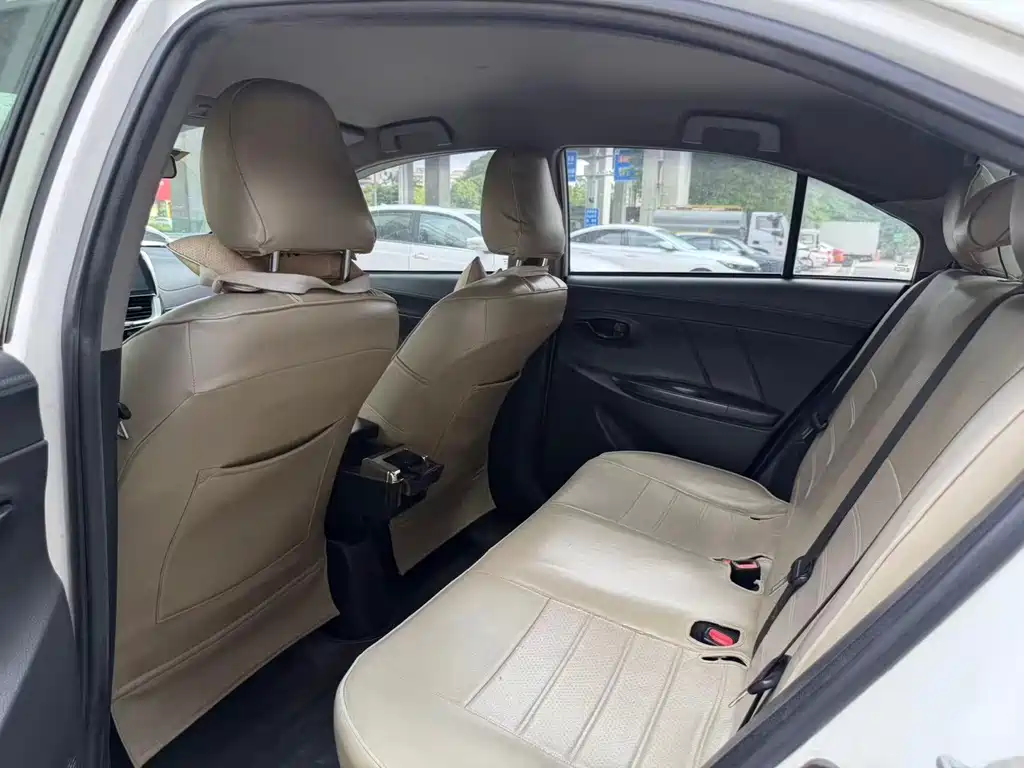 Toyota Vios — миниатюра 13
